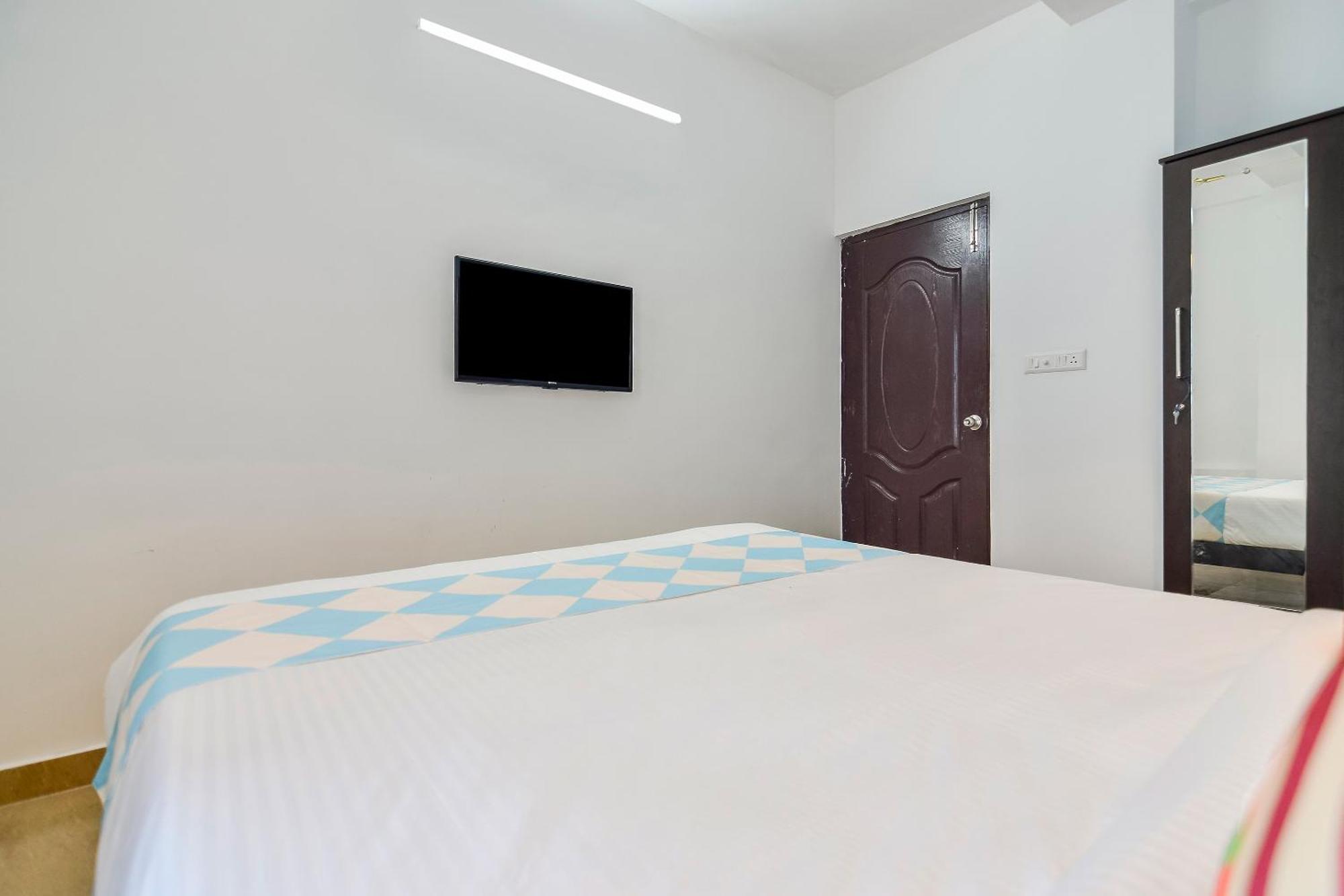 Hotel O Pop Tavern Thiruvananthapuram Екстериор снимка
